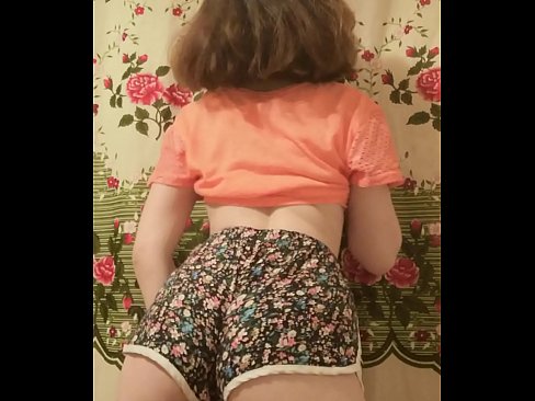 ❤️ Seksi mlada bejba se pred kamero sleče s kratkih hlač ️ Porno vk pri nas