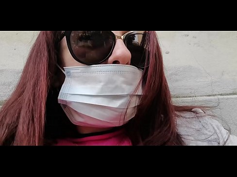 ❤️ Nicoletta se maščuje svojemu sosedu in mu urinira v garažo (Posebna italijanska karantena Covid19) ️ Porno vk pri nas